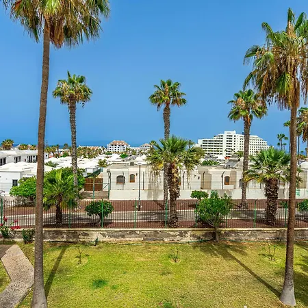 Modern Renovated With Terrace In Playa De Americas Appartement *