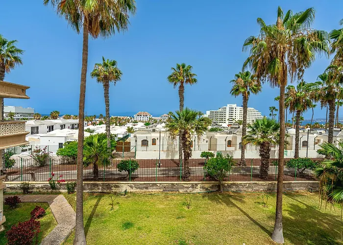 Modern Renovated With Terrace In Playa De Americas شقة *
