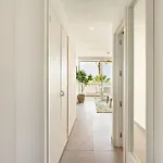 Apartamento Modern Renovated With Terrace In Playa De Americas