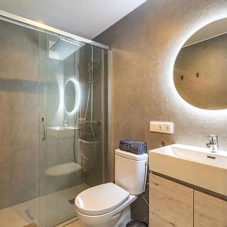 Apartman Modern Renovated With Terrace In Playa De Americas *